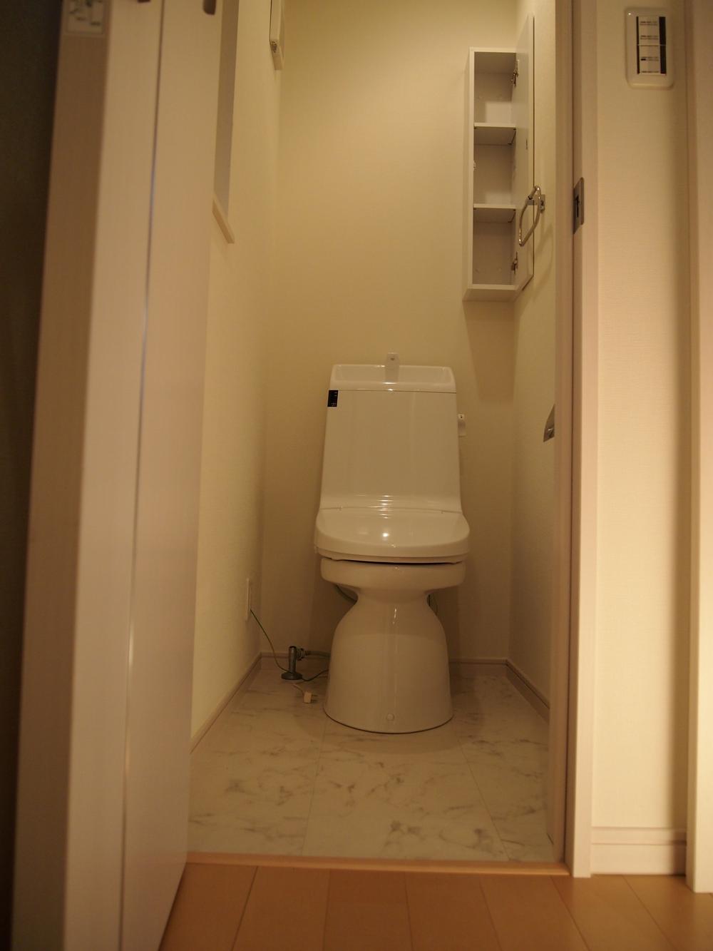 Toilet. Storage with