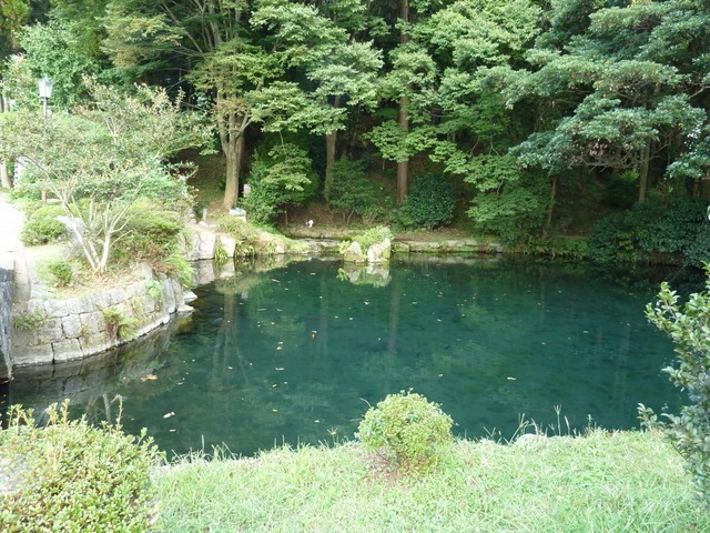 park. 120m to Shinbashi Shinmei park (park)