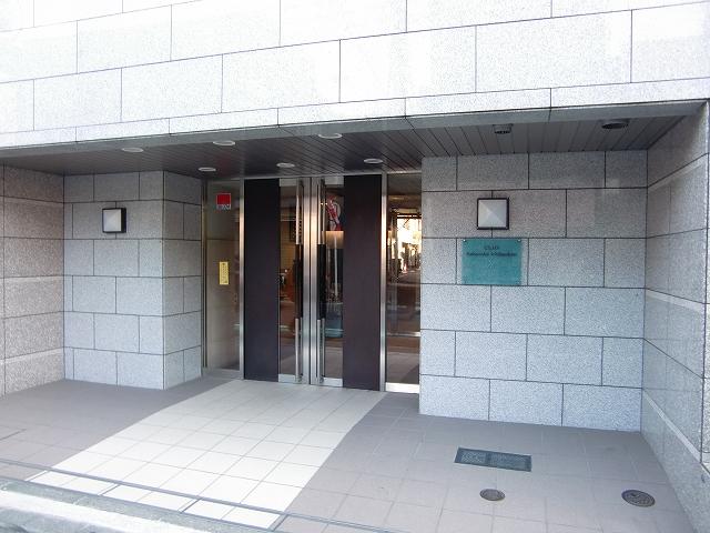 Entrance. Common areas