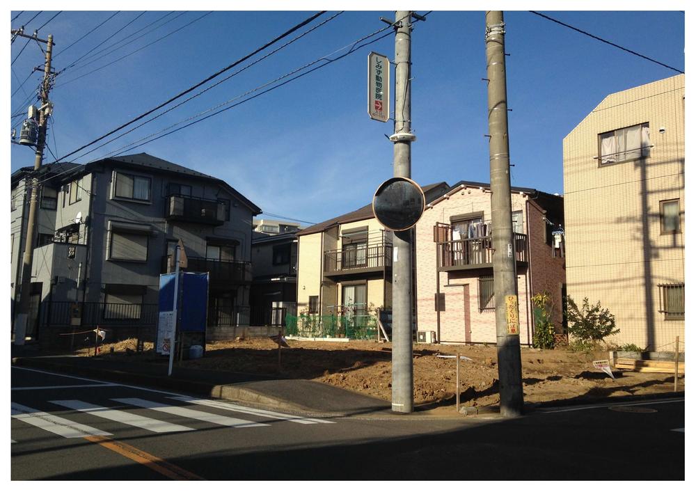 Local appearance photo. Local (12 May 2013) Shooting