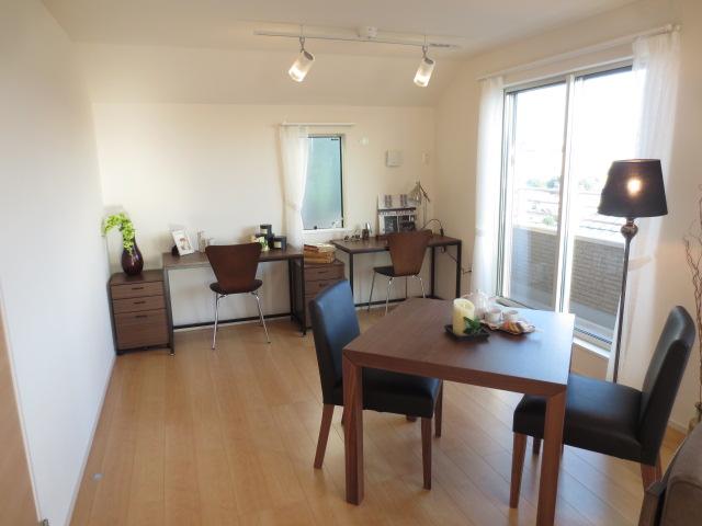 Other local. Local (10 May 2013) Shooting