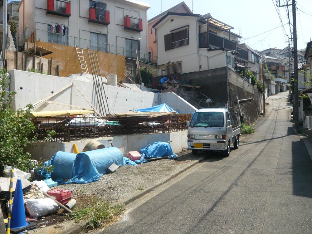 Local photos, including front road. Local (September 12, 2013) Shooting