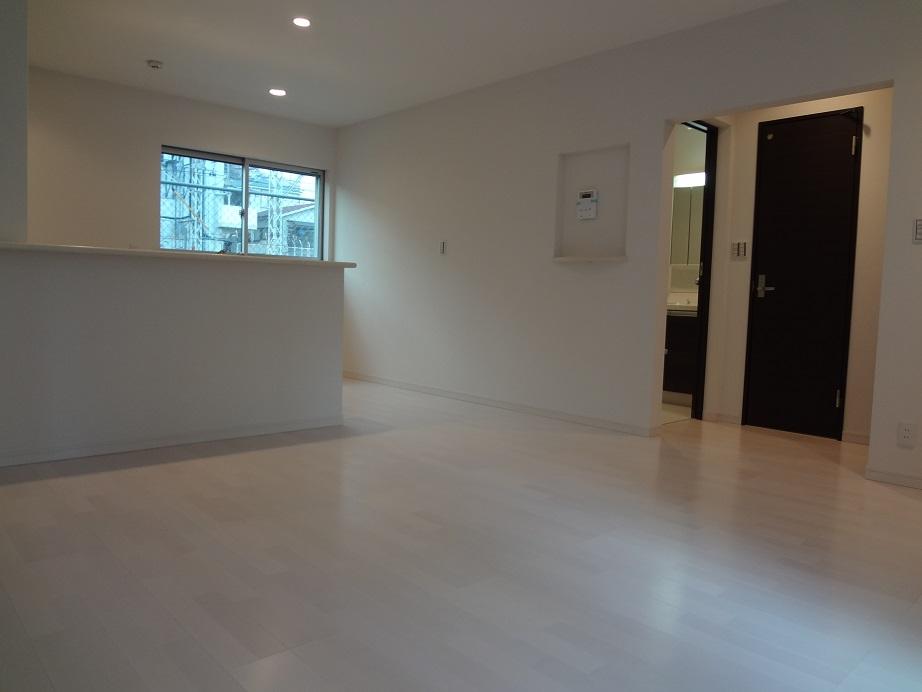 Living. Building C Indoor (12 May 2013) Shooting