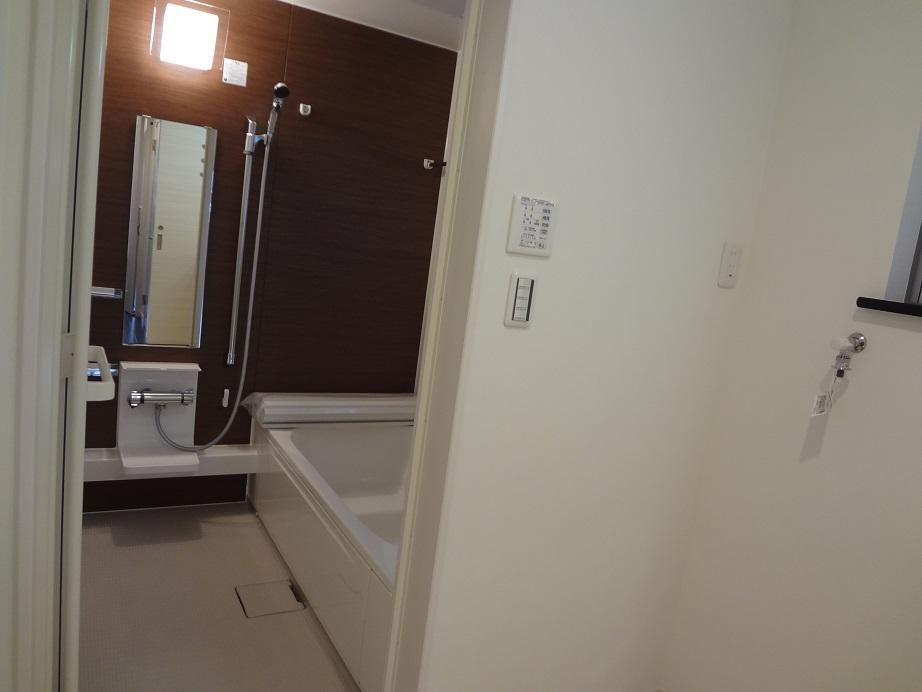 Bathroom. 1 tsubo size bathroom