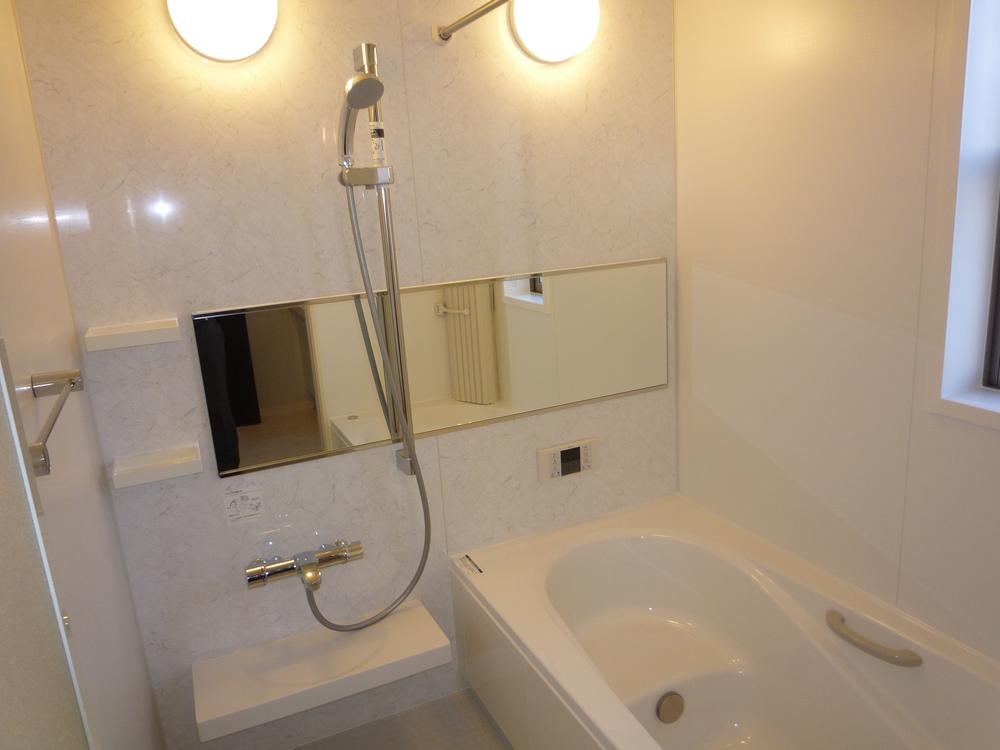 Bathroom. Indoor (November 22, 2013) Shooting B Building