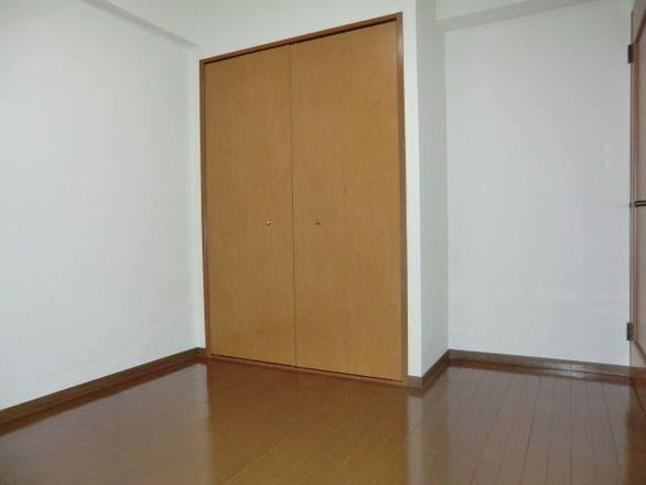 Non-living room
