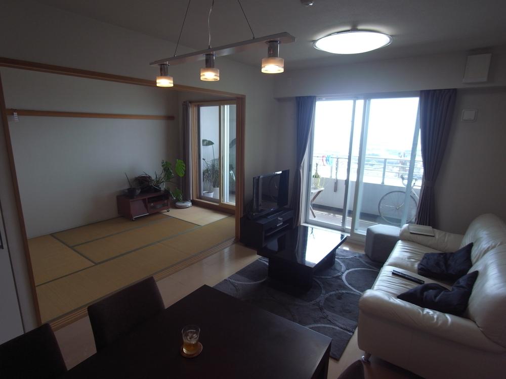 Living. A feeling of opening a living-dining