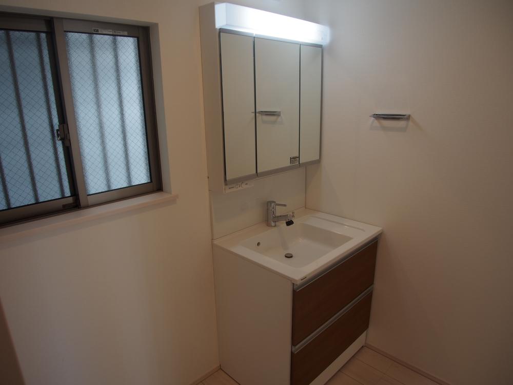 Same specifications photos (Other introspection). The company construction cases