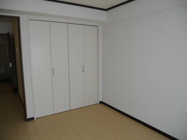 Non-living room