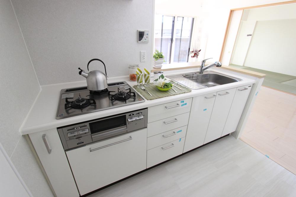 Kitchen. Indoor (January 2014) Shooting