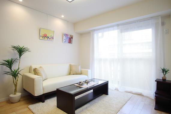 Same specifications photos (living). Renovation construction cases