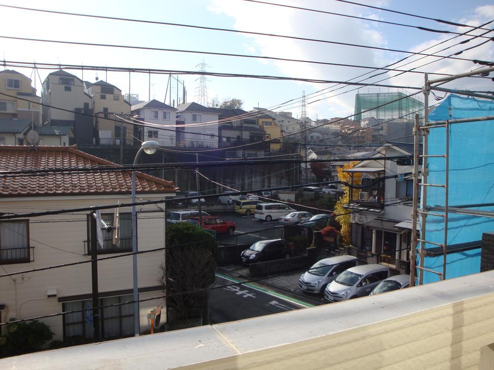 View photos from the dwelling unit. Local (December 1, 2013) Shooting