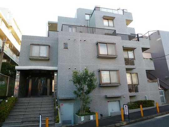 Local appearance photo. Exterior 1 (2013 October shooting)