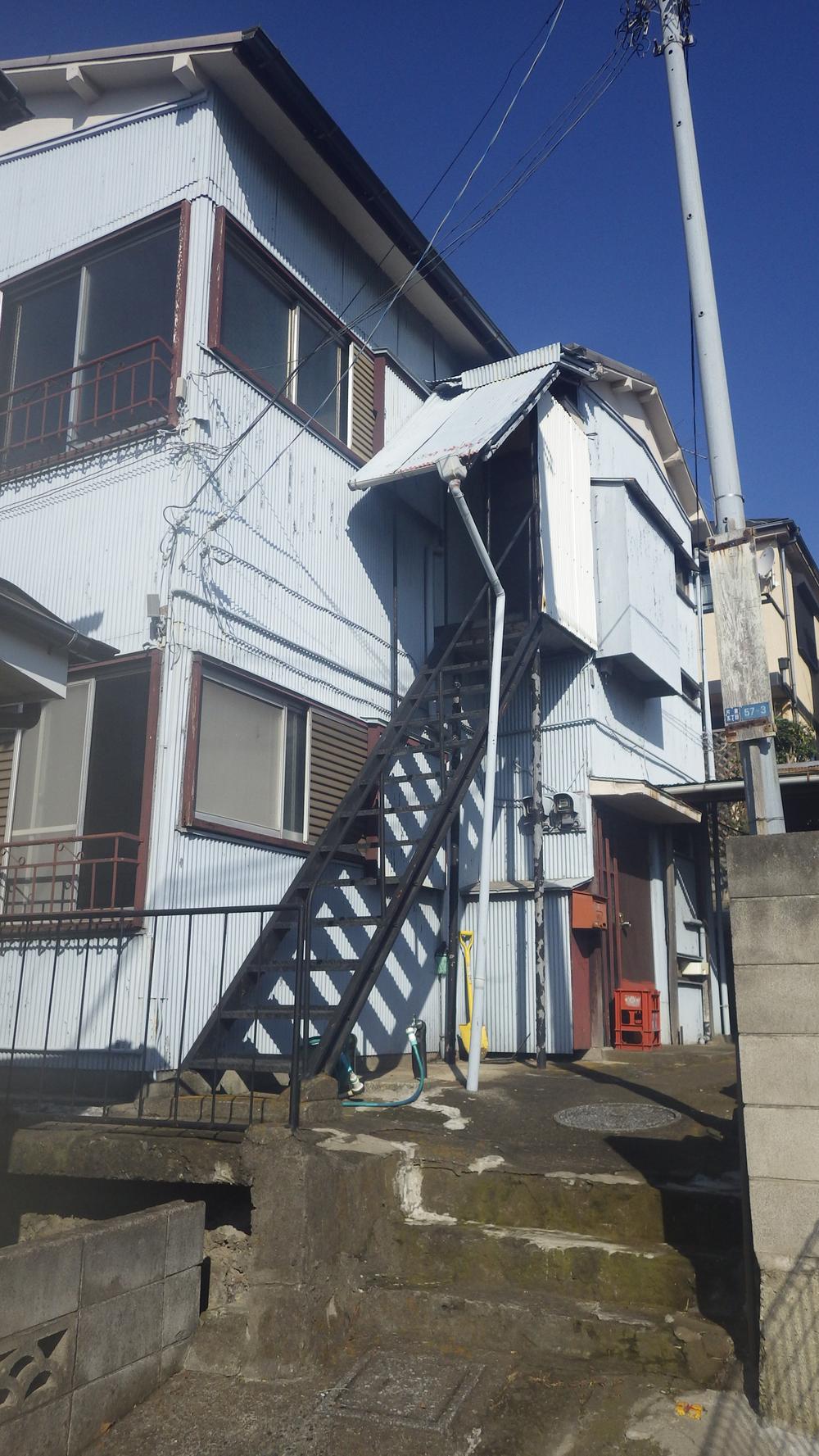 Other local. Local (11 May 2013) Shooting