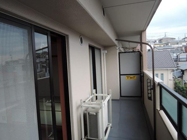 Balcony. local