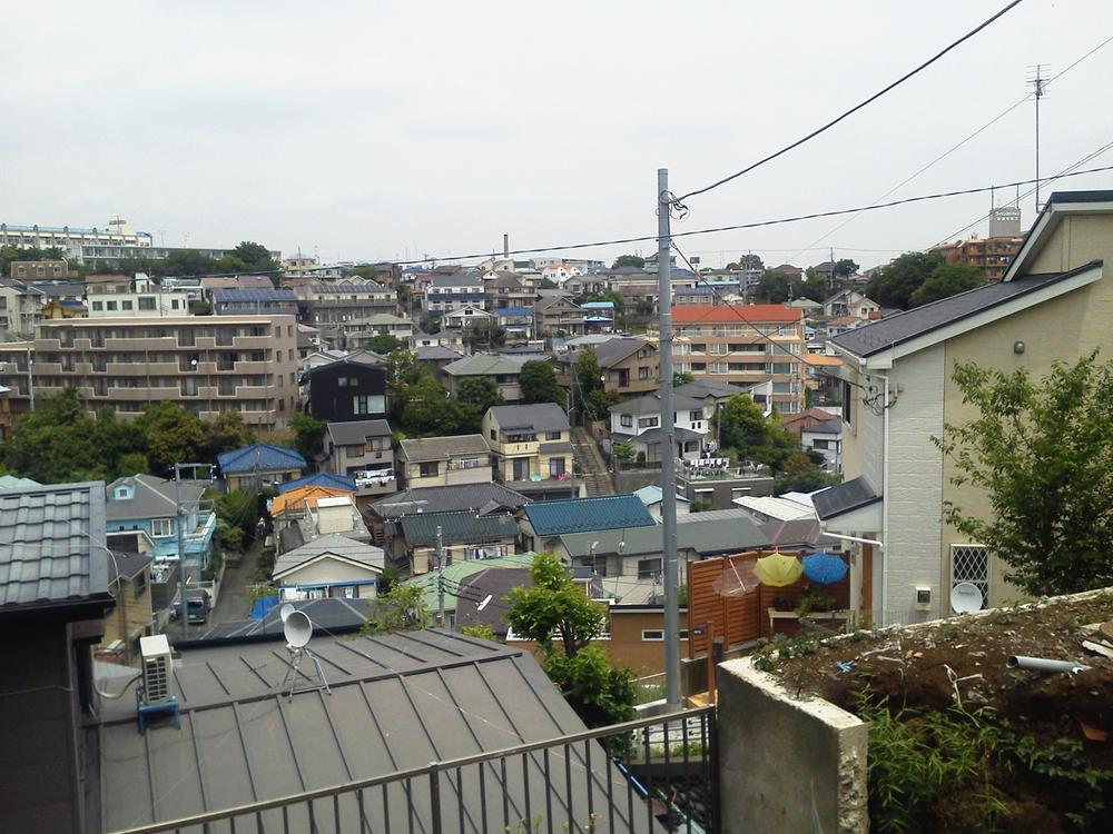 View photos from the dwelling unit. View from the site (November 2013) Shooting