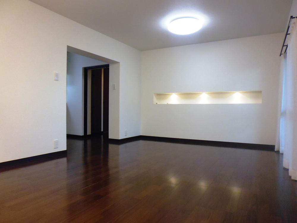 Living. LDK (Allowed floor plan changed by the partition)