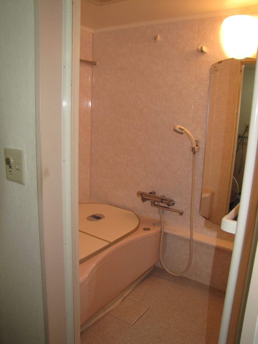 Bathroom. Indoor (July 2013) Shooting