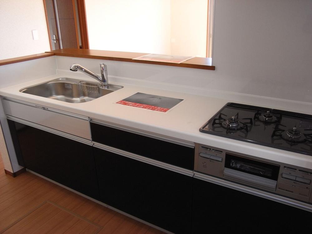 Kitchen. 1 Building Indoor (November 29, 2013) Shooting