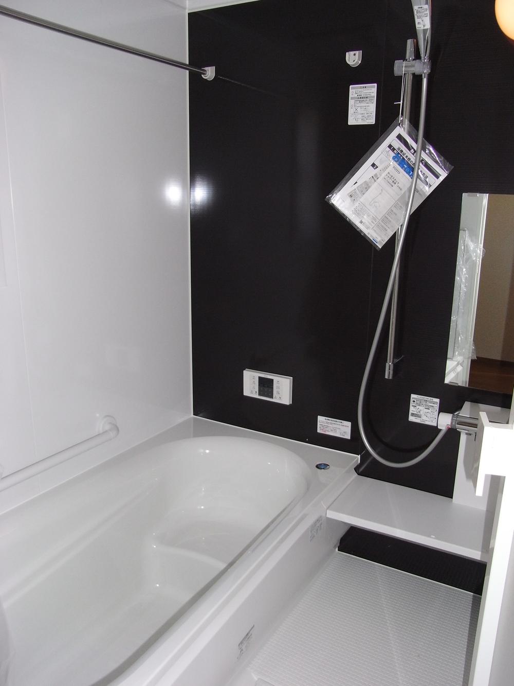 Bathroom. 1 Building Indoor (November 29, 2013) Shooting