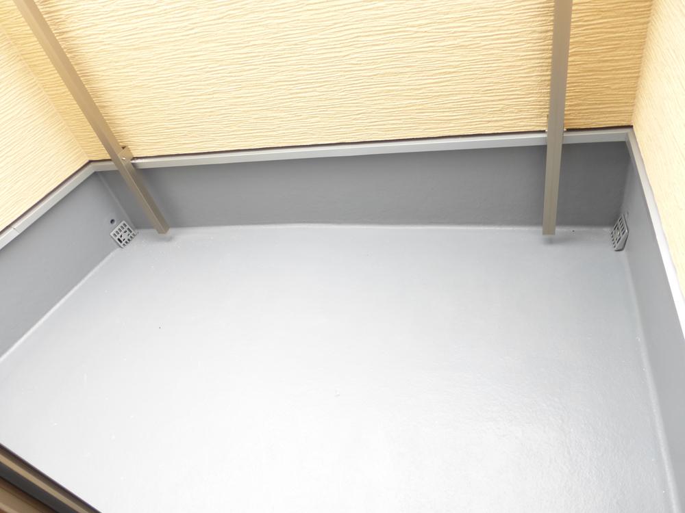 Balcony. Local (November 25, 2013) Shooting