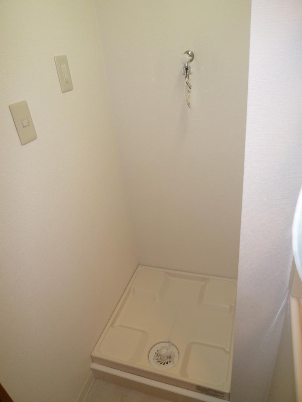 Other introspection. Indoor Laundry Storage (October 6, 2013) Shooting