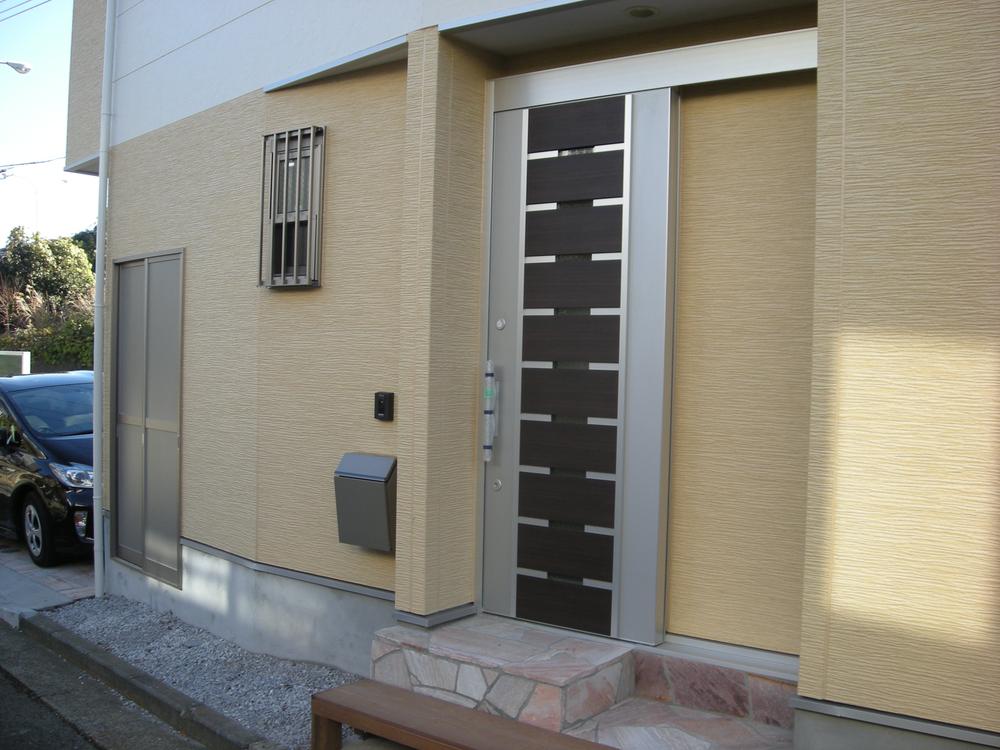 Entrance. Indoor (12 May 2013) Shooting