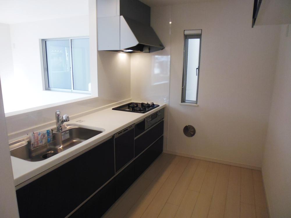 Kitchen. Dishwasher ・ With a water purifier Face-to-face system Kitchen