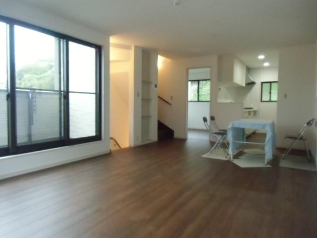 Living. Indoor (11 May 2013) Shooting