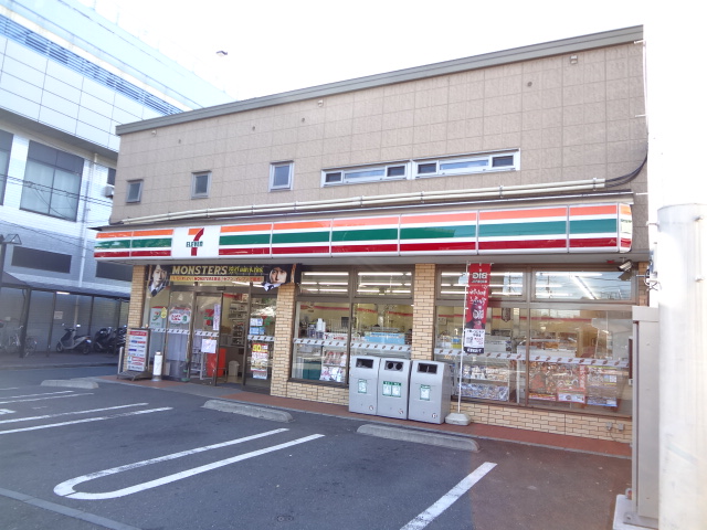 Convenience store. Seven-Eleven Yokohama vacant store up (convenience store) 194m