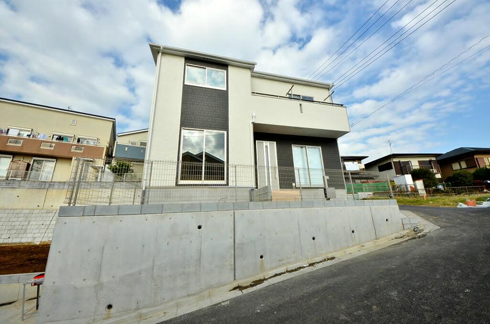 Local appearance photo