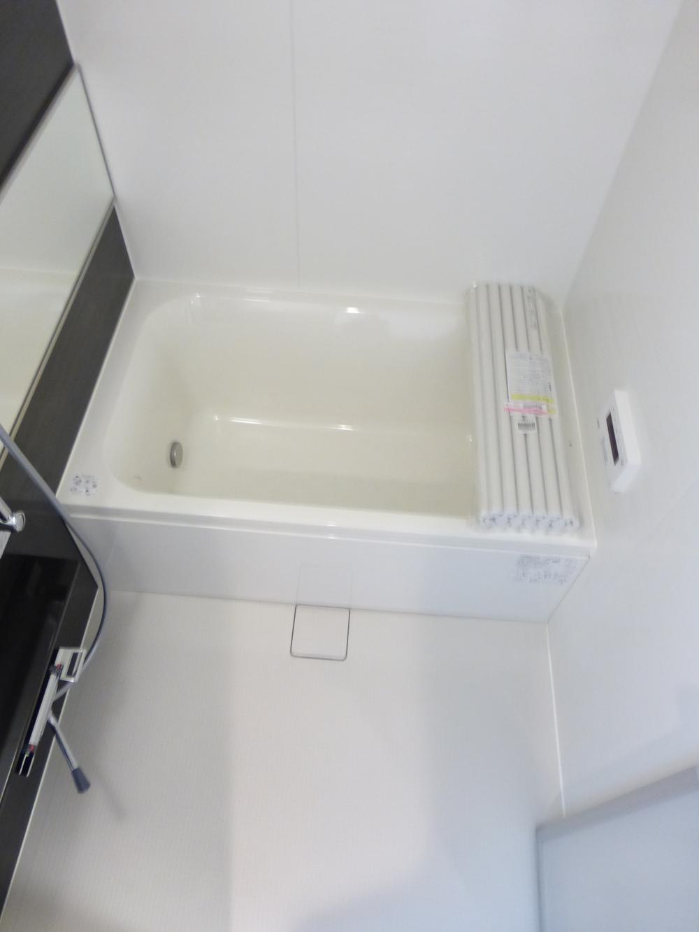 Bathroom. Indoor (September 24, 2013) Shooting