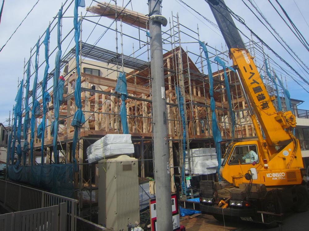 Local appearance photo. Local shooting