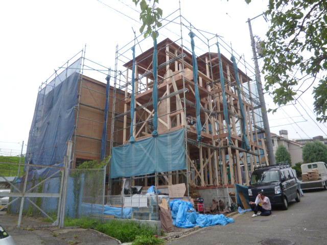 Local photos, including front road. Local (September 2013) Shooting