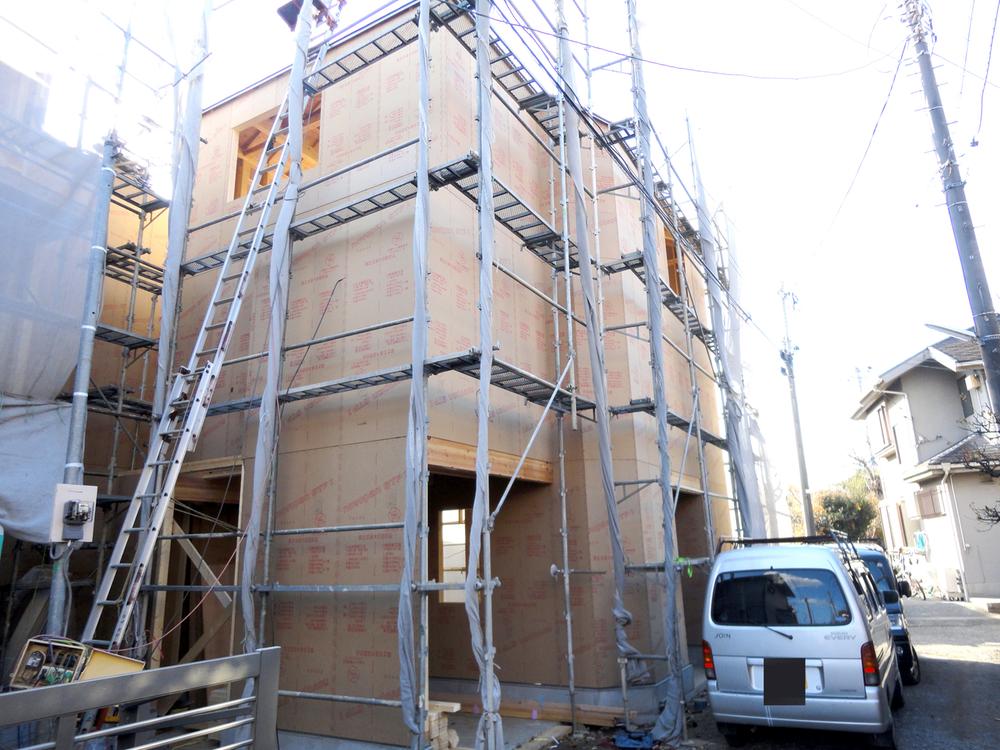 Local appearance photo. Local (12 May 2013) Shooting