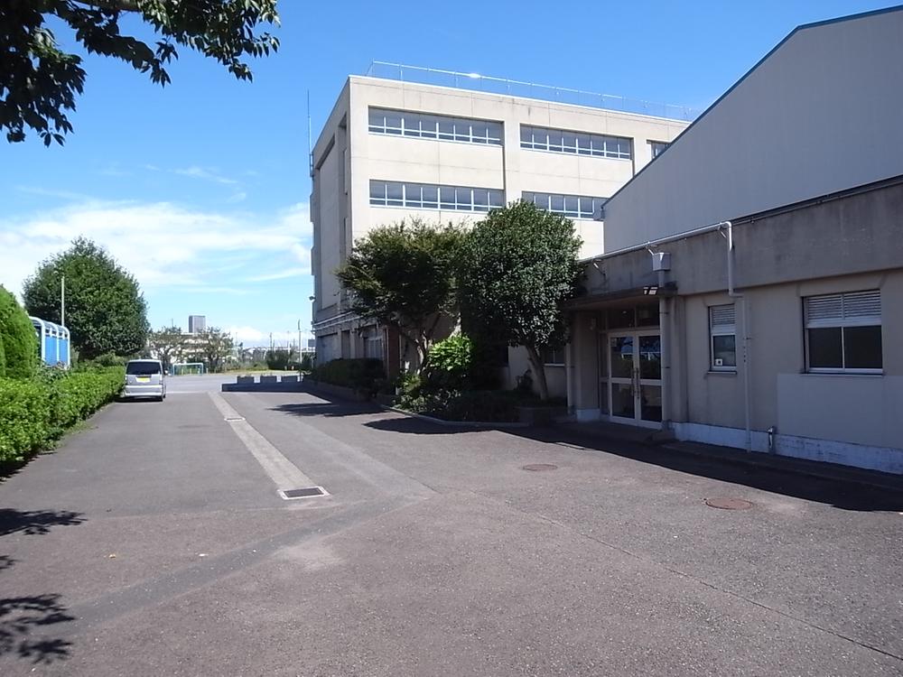 Primary school. Urashima is a 5-minute walk away 350m elementary school to elementary school is safe school because! 