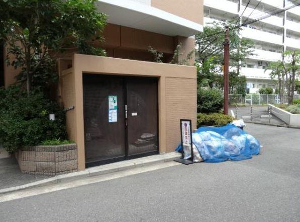 Other common areas. Garbage Storage