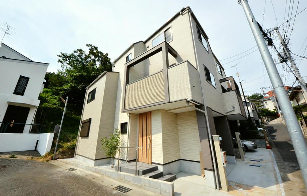 Local appearance photo