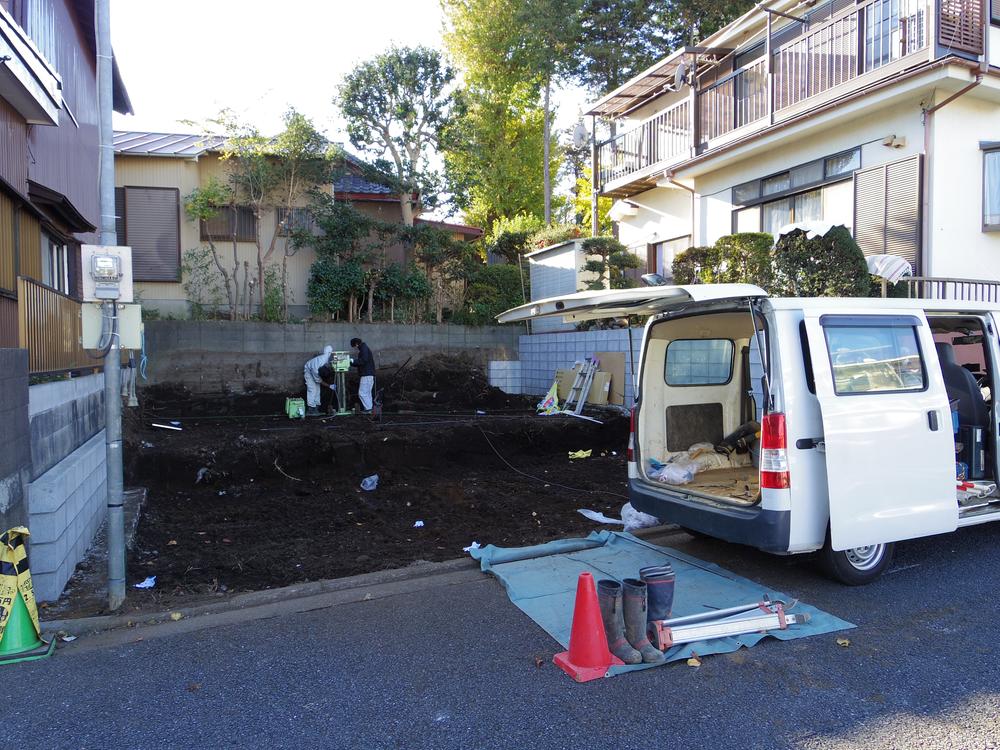 Local appearance photo. Local (12 May 2013) Shooting