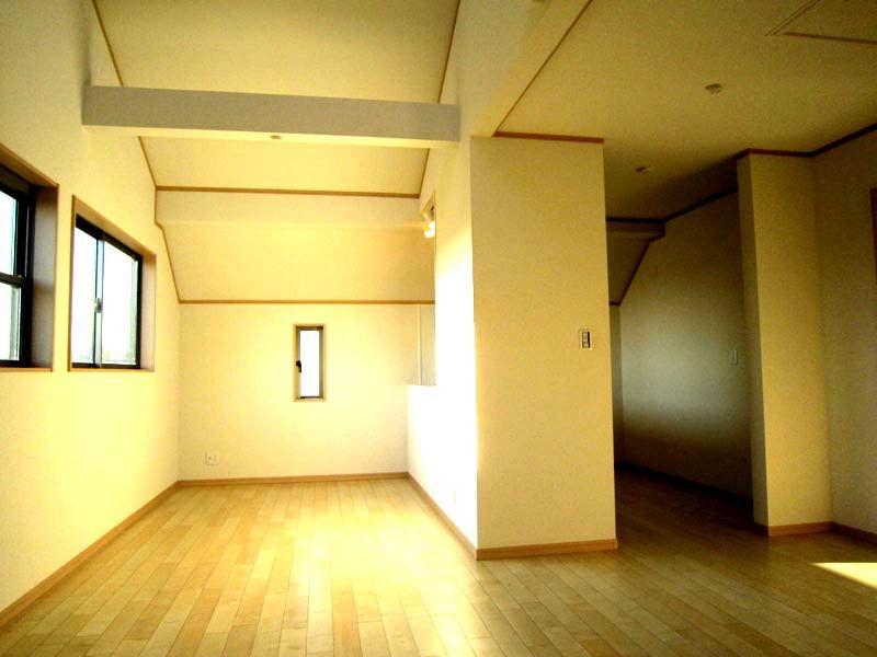 Same specifications photos (living). Example of construction