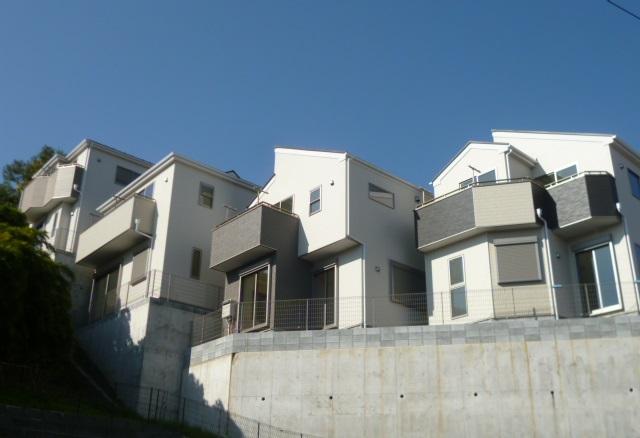 Local appearance photo. Yang per per southeast terraced, View is good