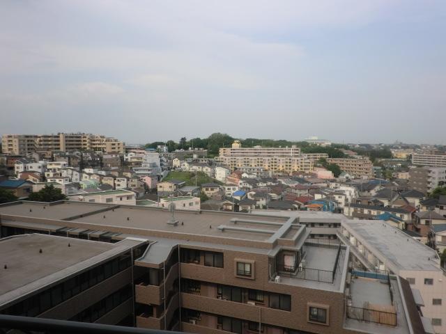View photos from the dwelling unit. View from the balcony (April 2013) Shooting