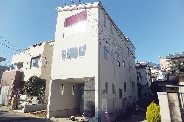 Local appearance photo. Since the northeast side is the adjacent land passage there is no feeling of pressure. (December 21, 2013) Shooting