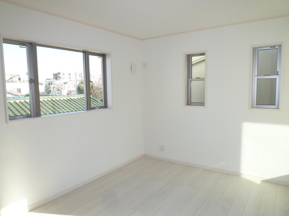 Non-living room. Indoor (12 May 2013) Shooting