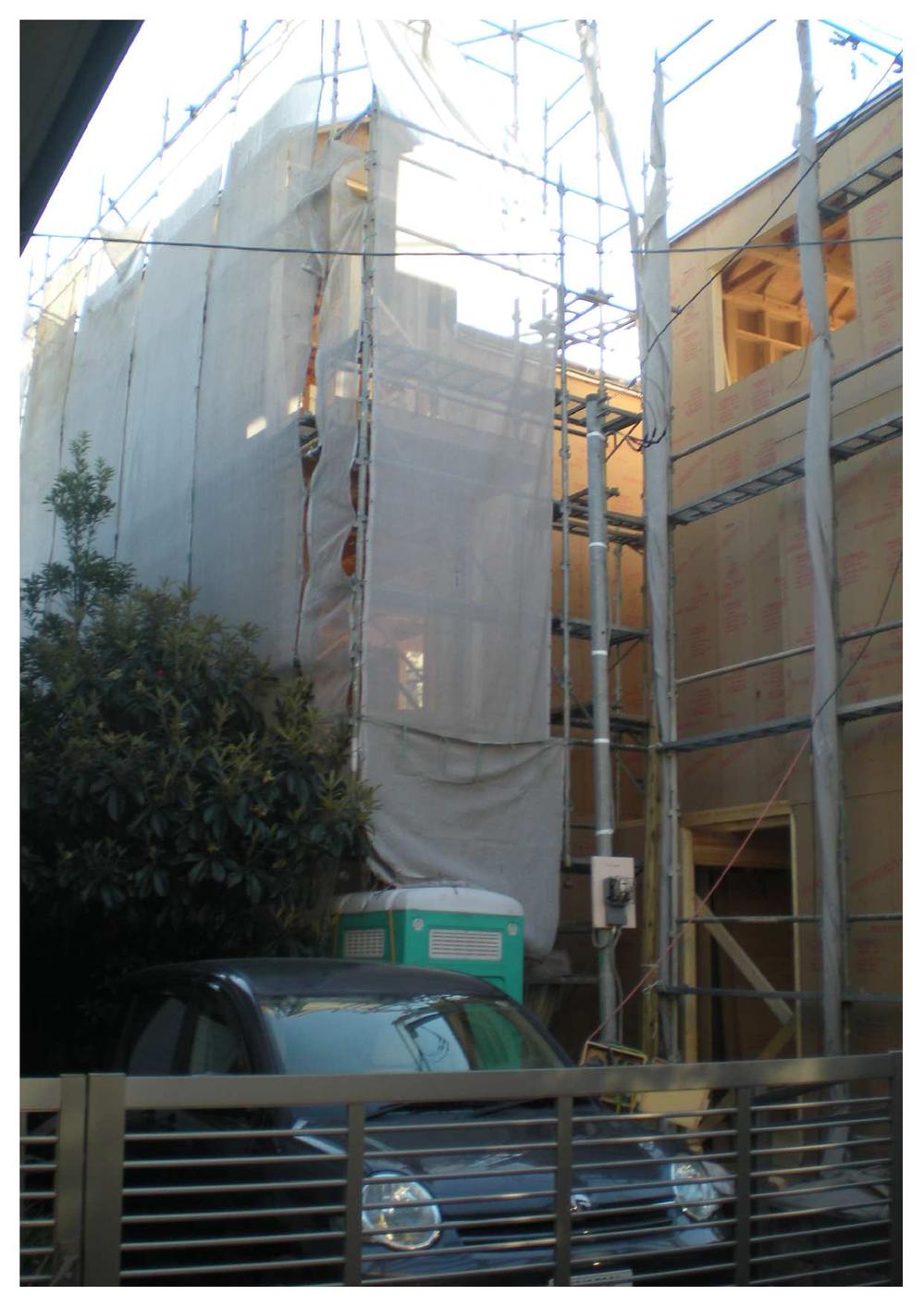 Local appearance photo. Local (12 May 2013) Shooting