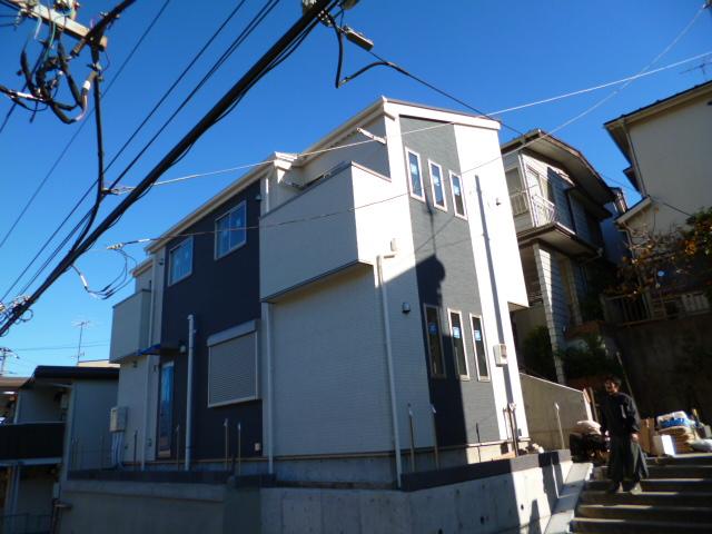 Local appearance photo. Local (11 May 2013) Shooting