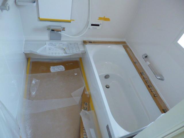 Bathroom. Indoor (11 May 2013) Shooting