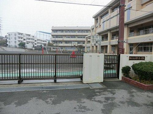 Primary school. Kandaiji until elementary school 560m