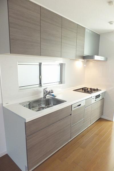 Same specifications photo (kitchen)