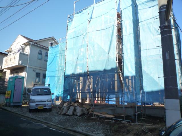 Local appearance photo. Local (11 May 2013) Shooting